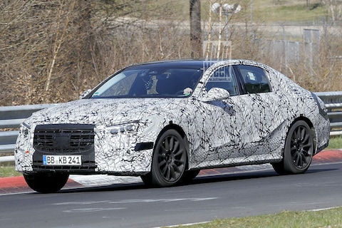 Mercedes-Benz laat nieuwe E-klasse uit op de 'Ring
