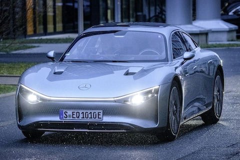Elektrische Mercedes-Benz rijdt ruim 1.000 kilometer op één lading