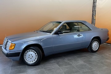 Mercedes-Benz 230 CE (1988) - Liefhebber Gezocht