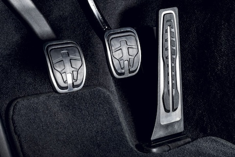 Toyota Supra komt ook met handbak