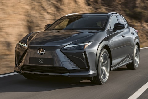 Lexus RZ 450e: zo'n 400 km elektrisch rijbereik