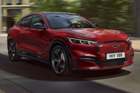 'Ford stuurt tot 8.000 werknemers de laan uit'