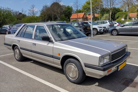 Nissan Laurel (1986) - In het Wild