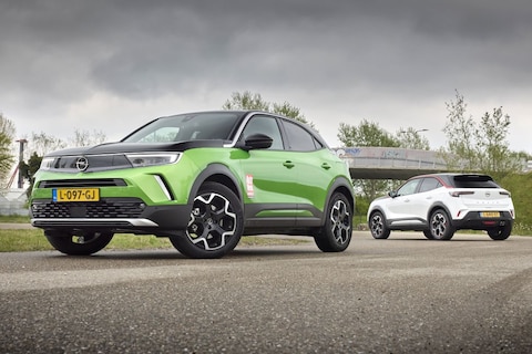 Opel Mokka 1.2 Turbo vs. Opel Mokka-e - Vergelijkende Test