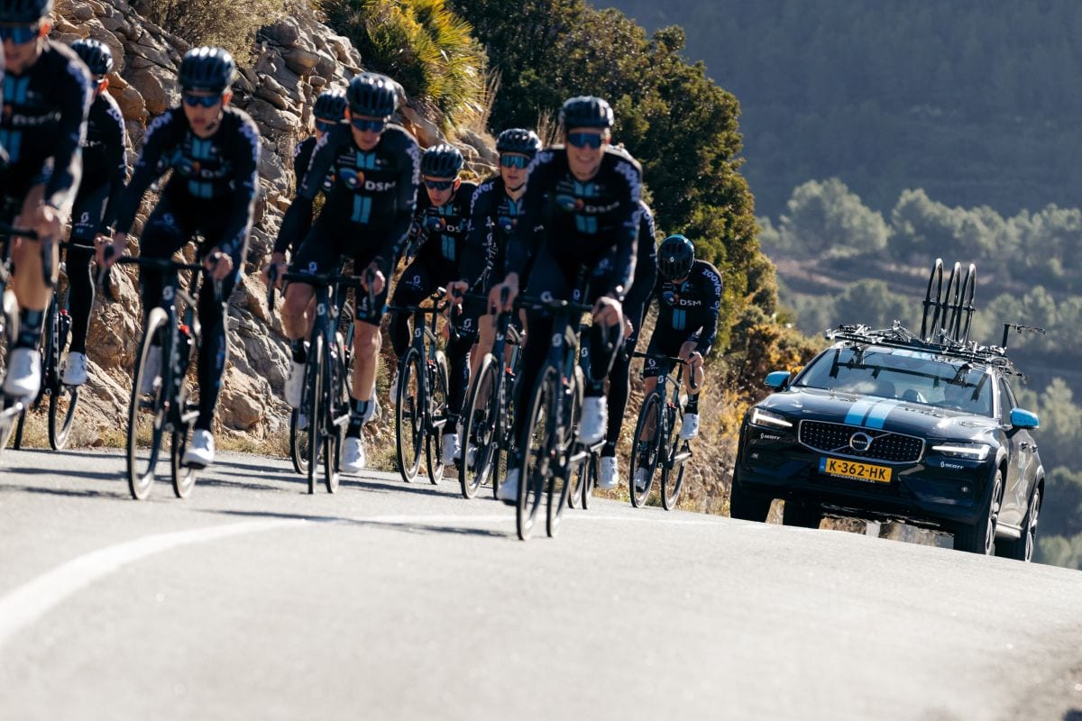 Volvo V60 Cross Country Parijs-Roubaix