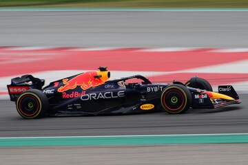 Max Verstappen Red Bull Racing Barcelona wintertest 2022 (AN
