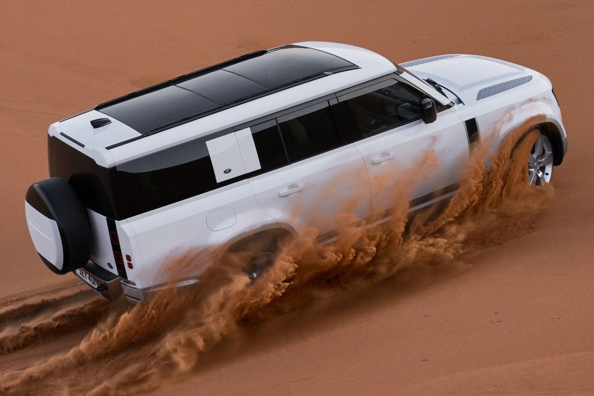 Land Rover Defender 130