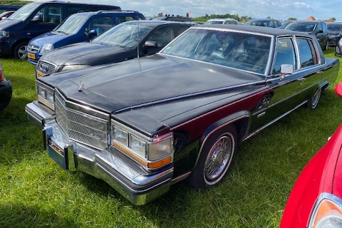 Cadillac Fleetwood Brougham (1982) - In het Wild