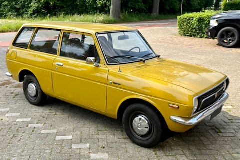 Toyota 1000 Stationwagon (1976) - In het Wild