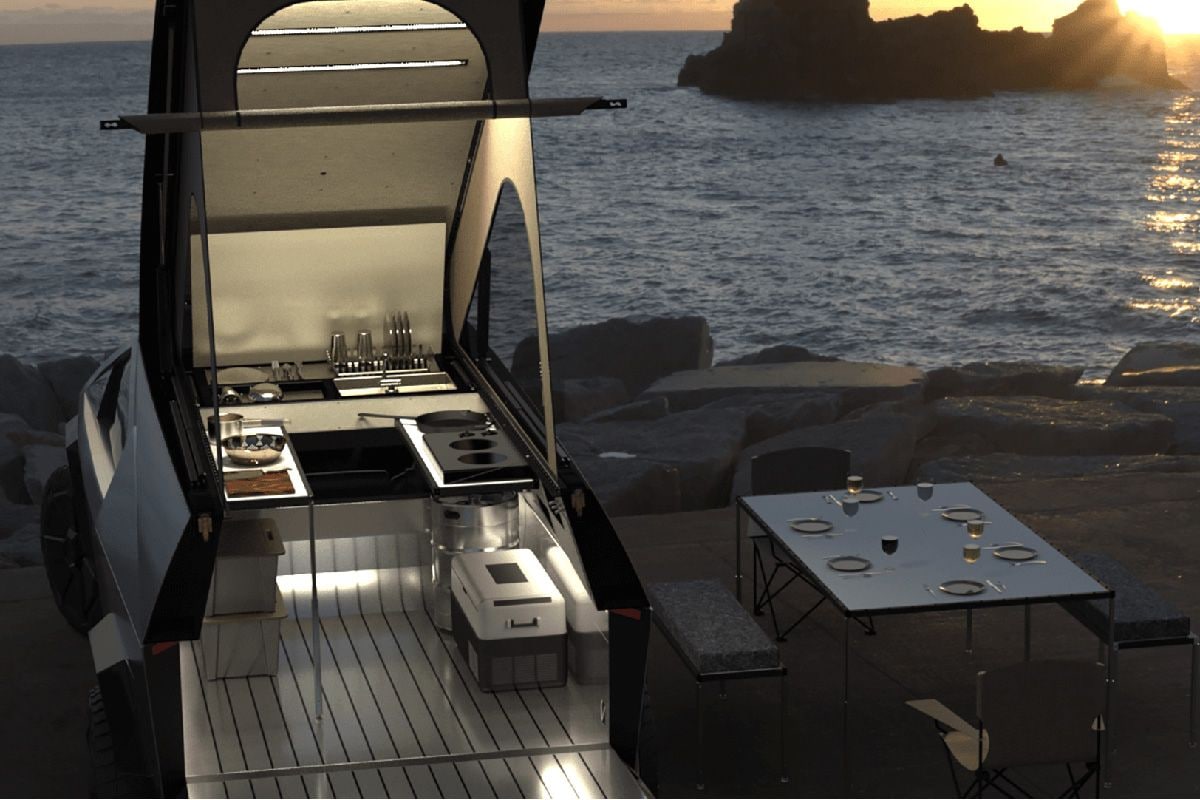 Tesla Cybertruck Spacecampers