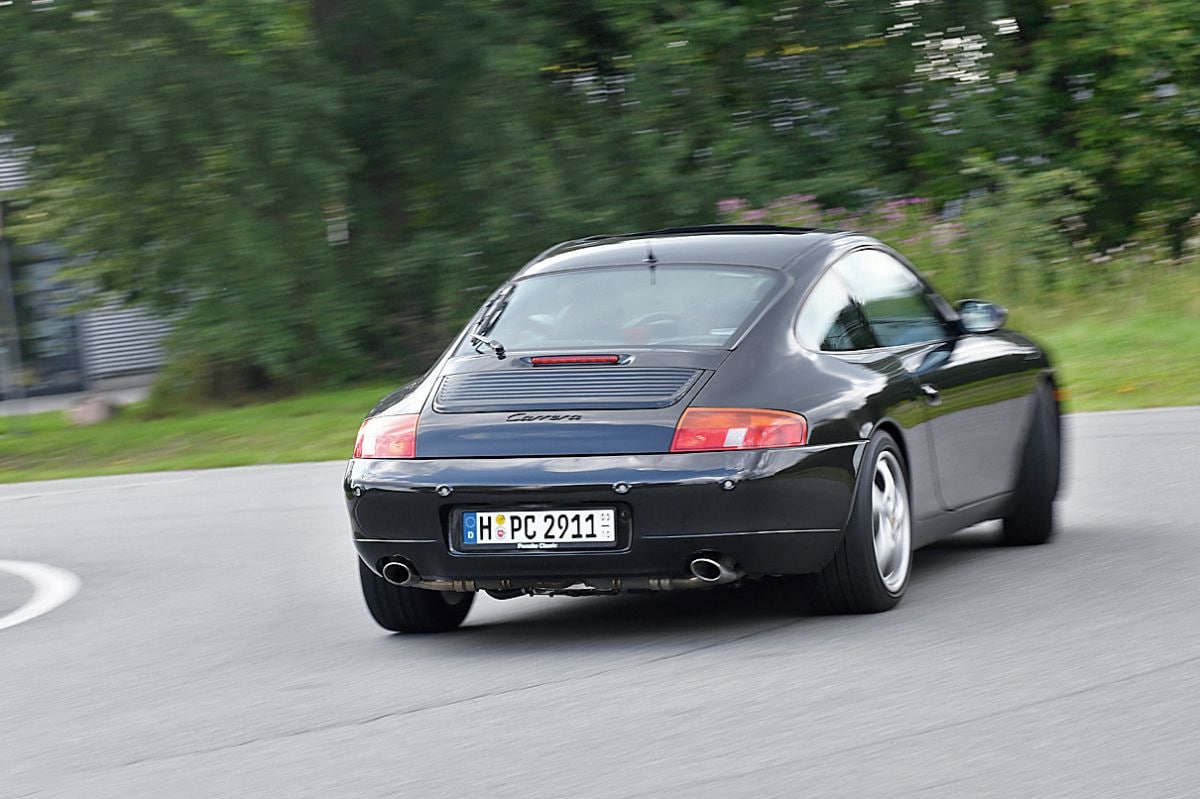 Porsche 911 Carrera 996