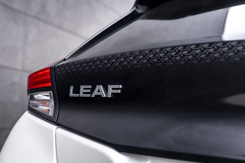 Nissan Leaf10 is aangekleed feestvarken