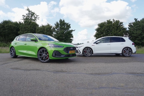 Ford Focus ST vs. Volkswagen Golf GTI - Vergelijkende Test