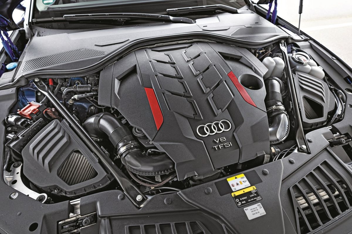 Audi S8