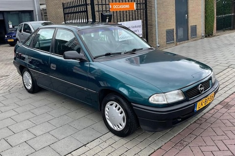 Opel Astra (1995) - Liefhebber Gezocht