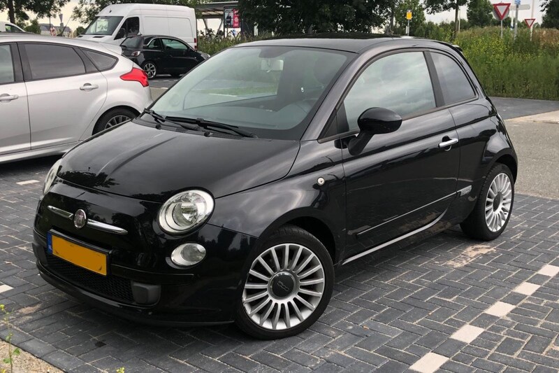Fiat 500 zwart
