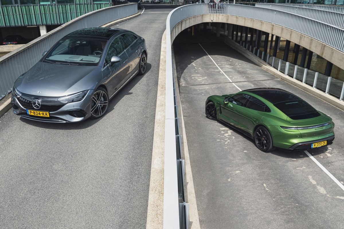 Mercedes-Benz EQE vs. Porsche Taycan