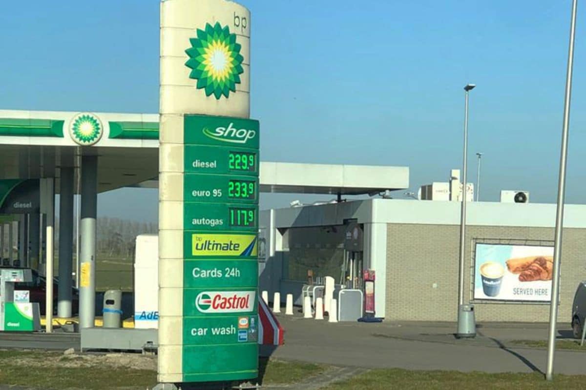 Tankstation benzinepomp zuil benzineprijs