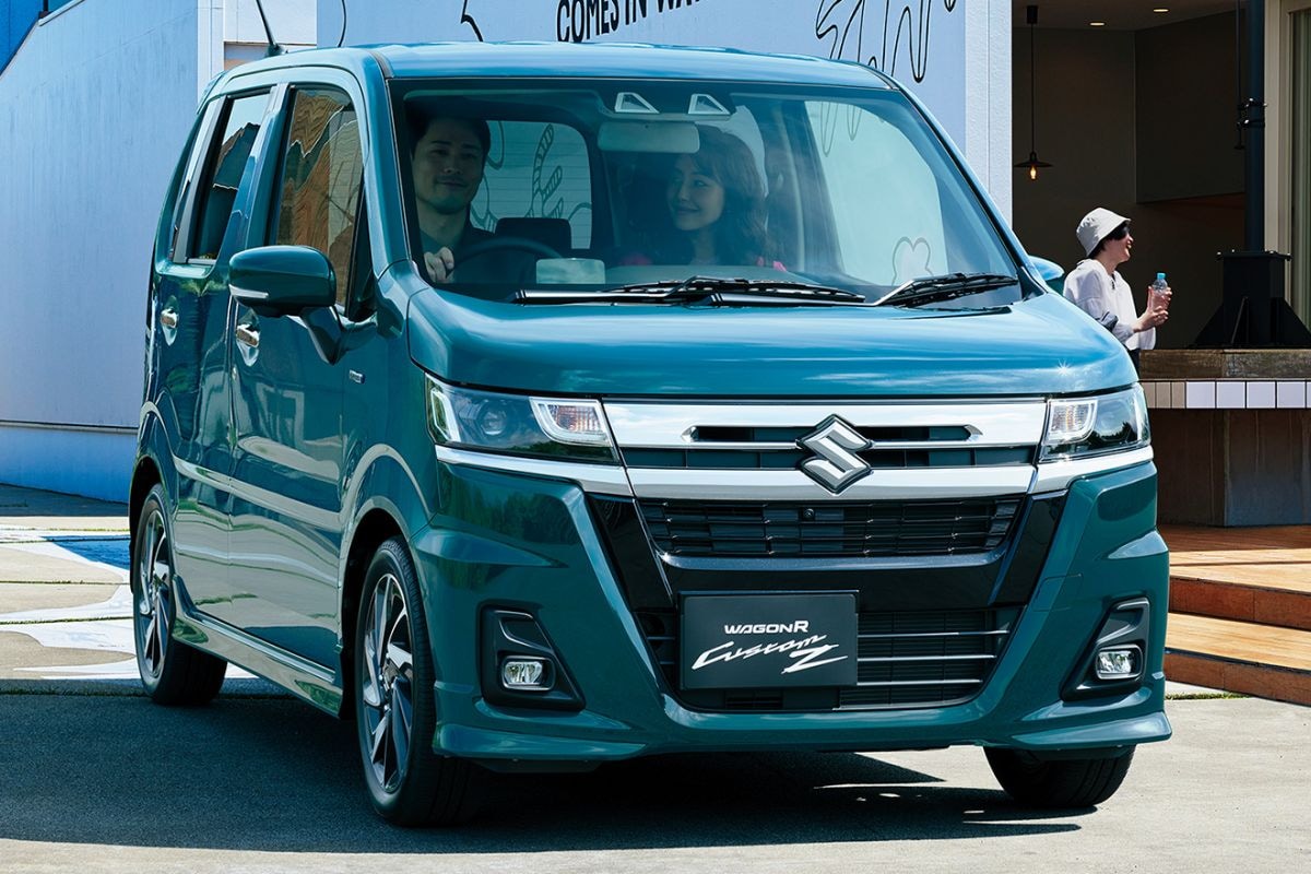 Suzuki Wagon R Custom Z buiten