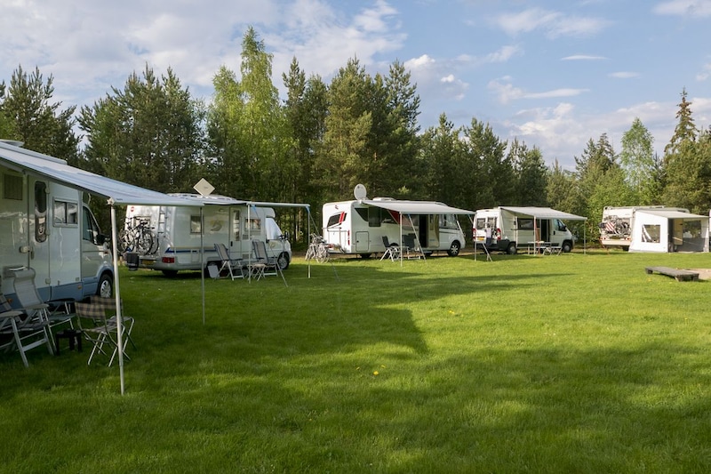 Georganiseerde camperreizen. Foto Willem Laros