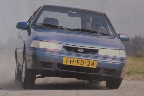 Hyundai Excel - Rijtest - Uit de Oude Doos