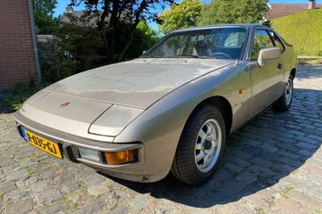 Porsche 924