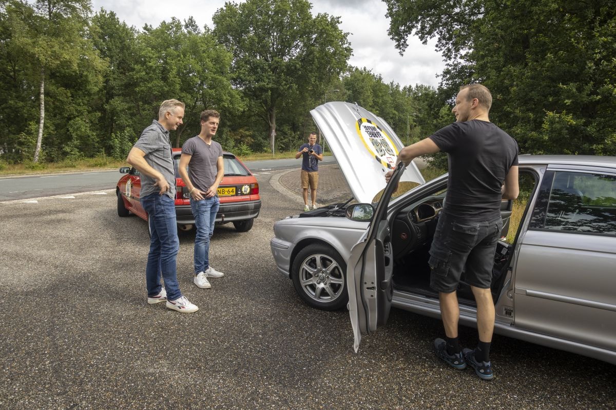 Barrelbrigade 2022 klokje rond Jaguar X-Type