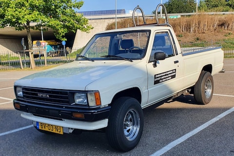 Toyota Hilux (1987) – In het Wild