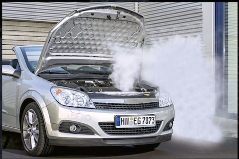 Dit doen hoge temperaturen met de motor