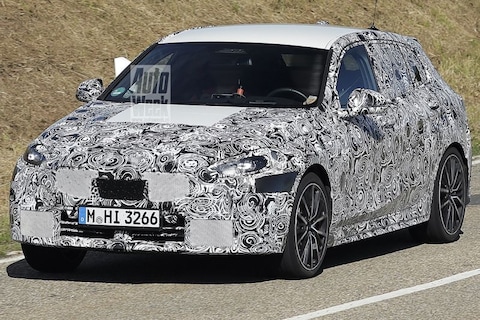 Gefacelifte BMW 1-serie als M135i op pad