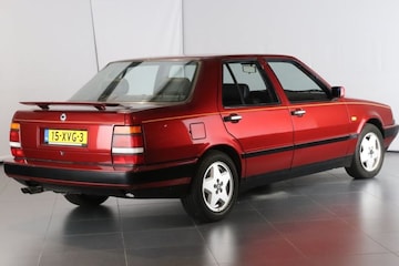 Lancia Thema 8.32