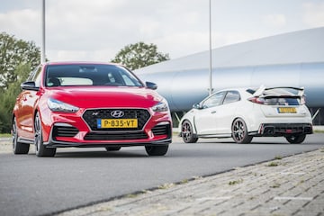 Hyundai i30 N vs. Honda Civic Type R