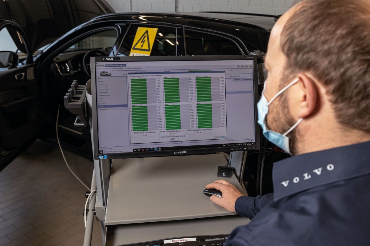 Reparatie tractiebatterij Volvo XC60 - meten conditie