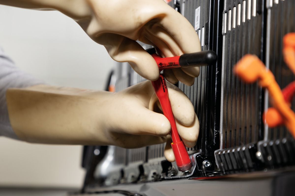 Reparatie tractiebatterij Volvo XC60 - verwisselen module