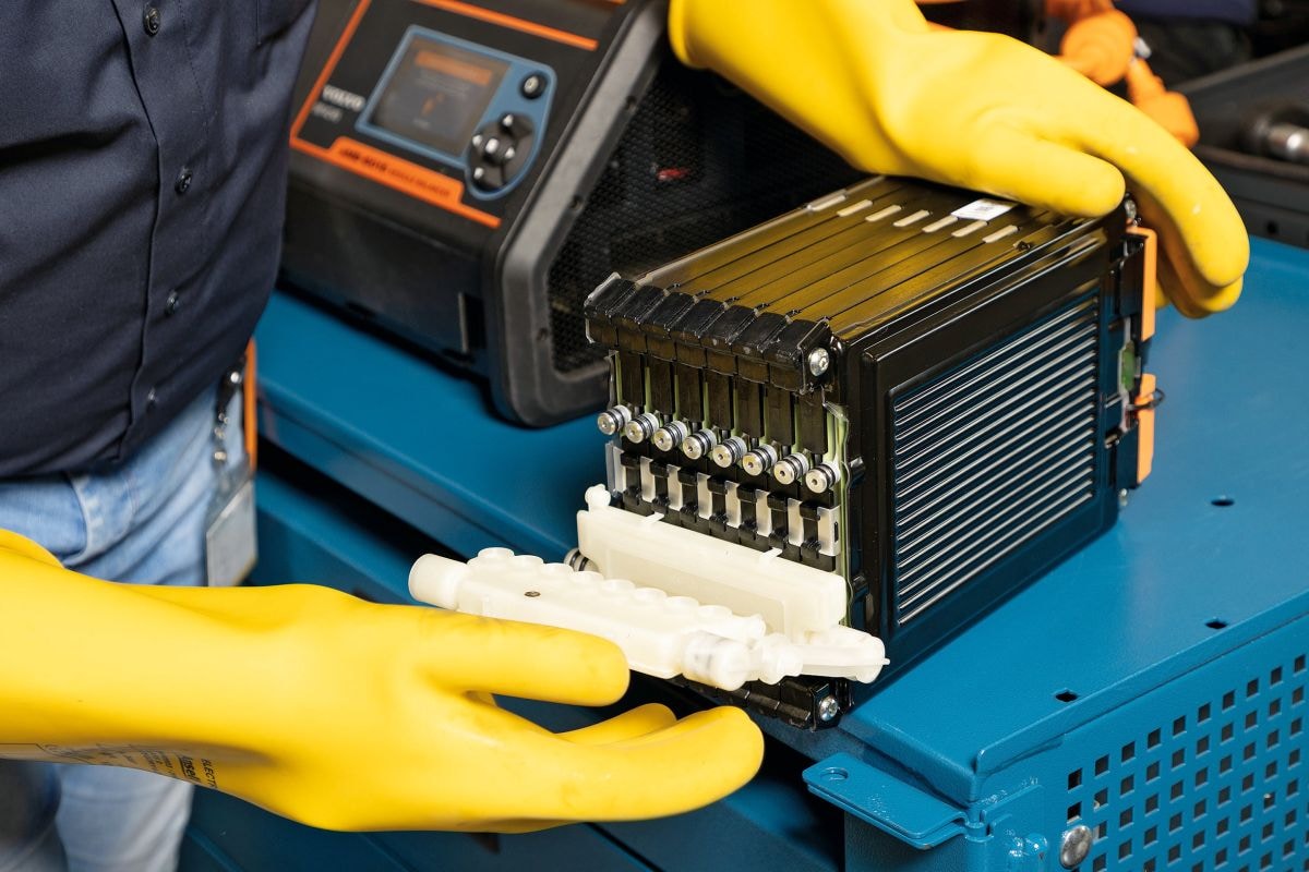 Reparatie tractiebatterij Volvo XC60 - koeling accumodule