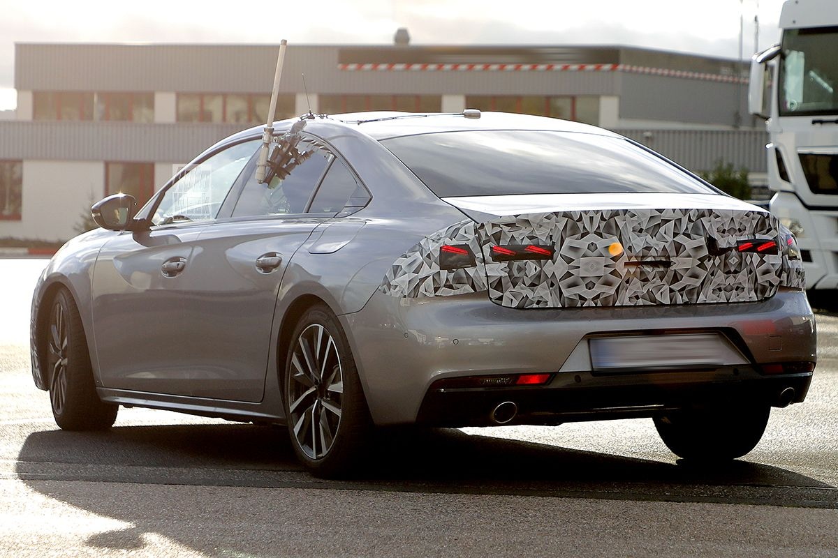 Spyshots Peugeot 508