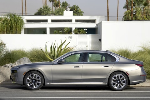 BMW's betalen straks vrijwel automatisch voor parkeren