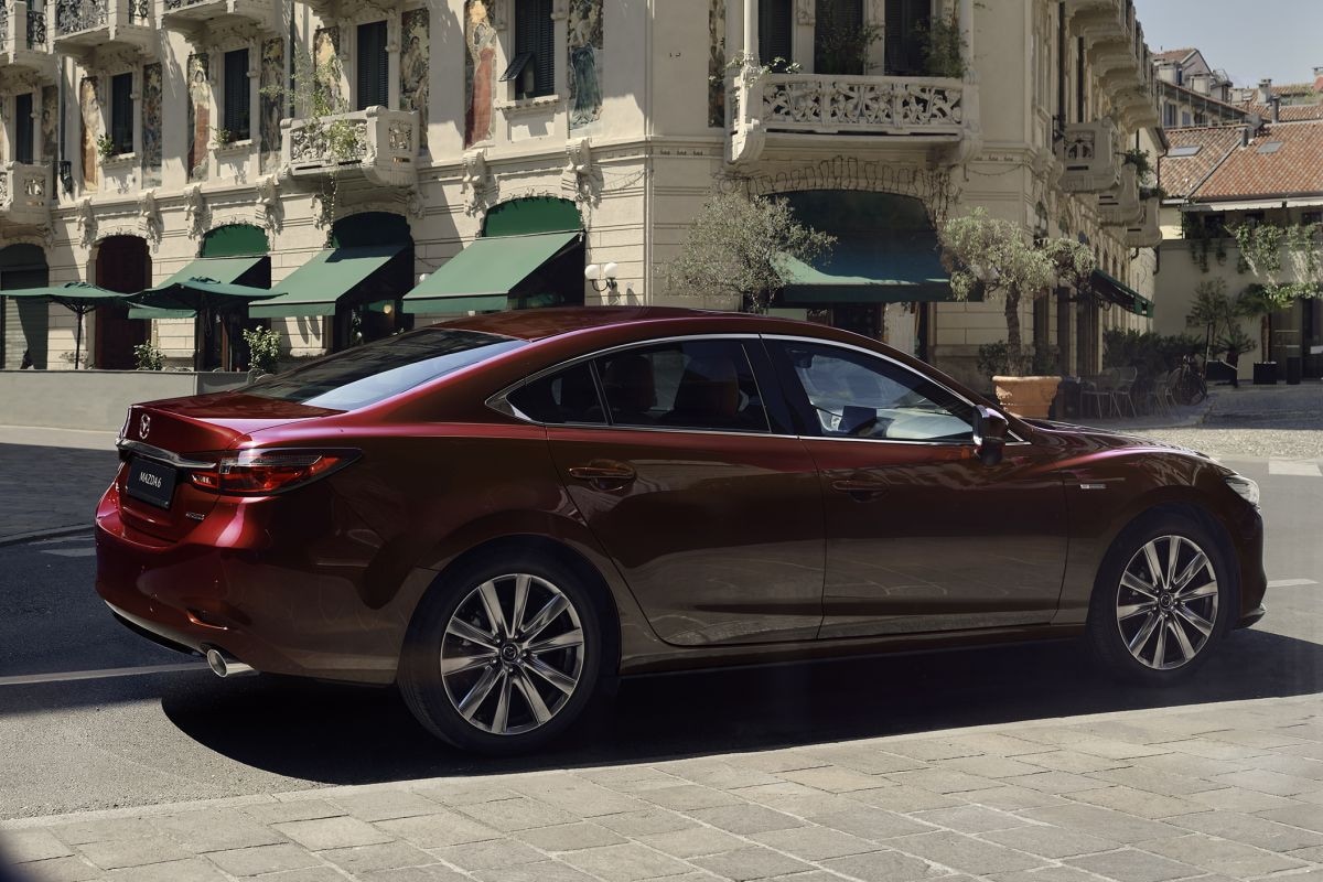 Mazda 6