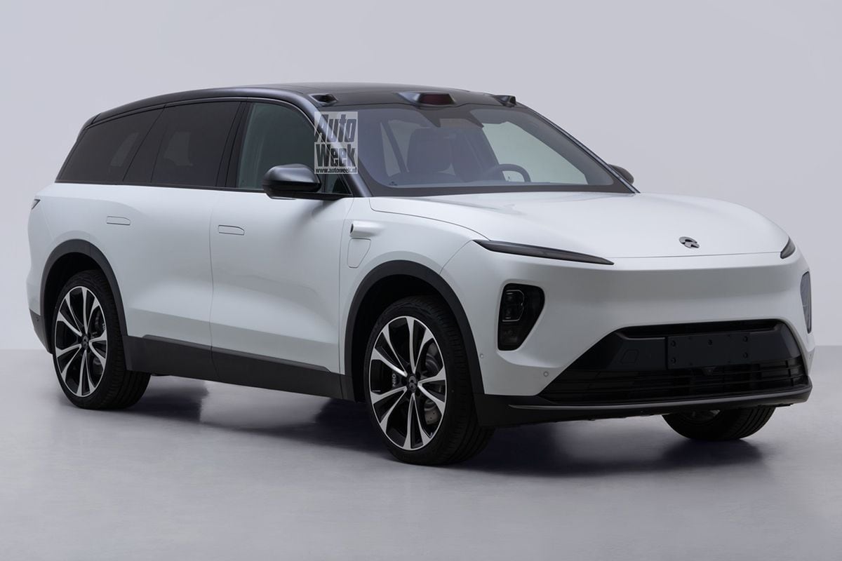 Nio ES8
