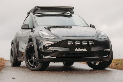 Tesla Model Y klaar voor de blubber