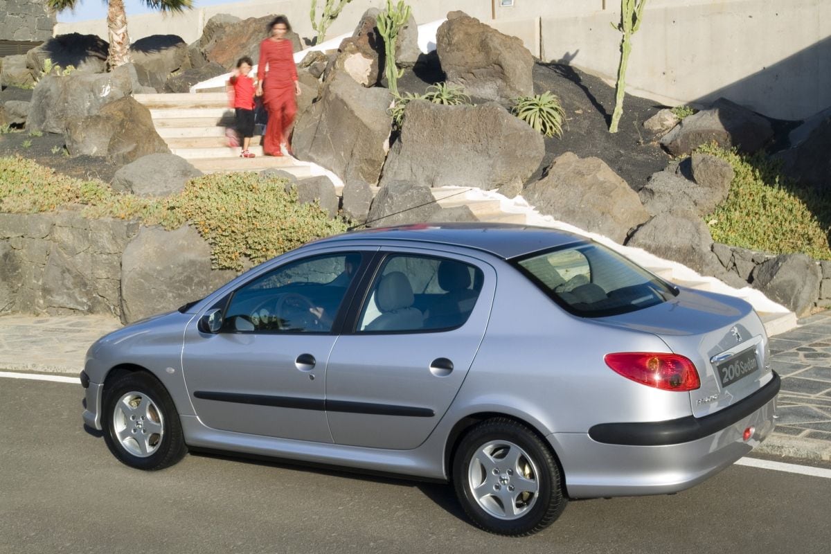 Peugeot 206 Sedan