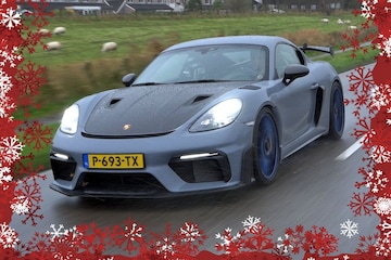 Porsche Cayman GT4 RS