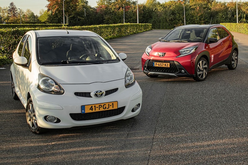 Toyota Agyo X (2022) vs. Toyota Aygo (2011)