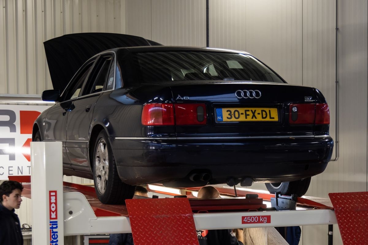 Audi A8 Klokje Rond