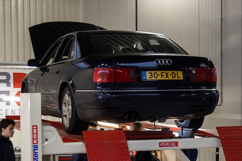 Audi A8 3.7 – 2000 – 439.676 km - Klokje Rond