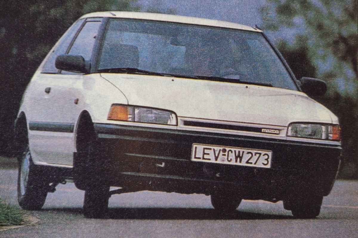 Mazda 323