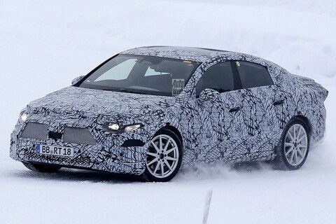 Mercedes' kleinste elektrische sedan gesnapt