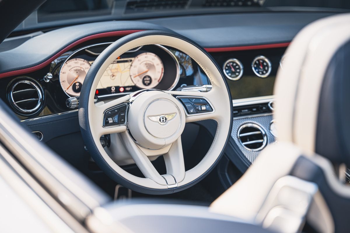 Lederen stuurwiel Bentley GT Convertible dashboard
