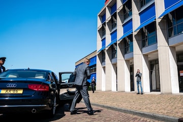 Auto Koninklijk Huis AA kenteken Koning DAF fabriek ANP