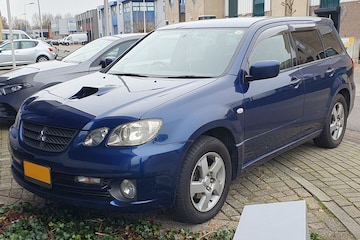 IN het Wild Mitsubishi Airtrek